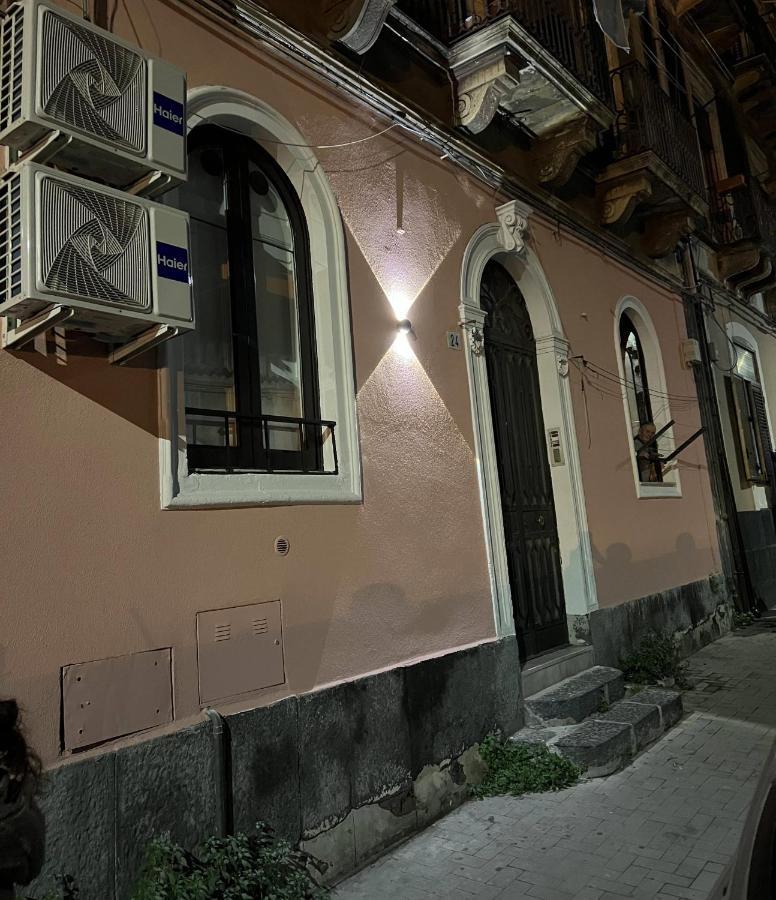 Simo'S Houses Catania Bagian luar foto